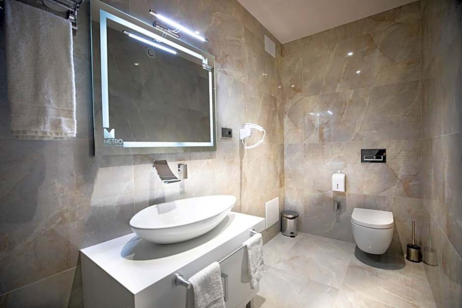 Metro Hotel Tirana