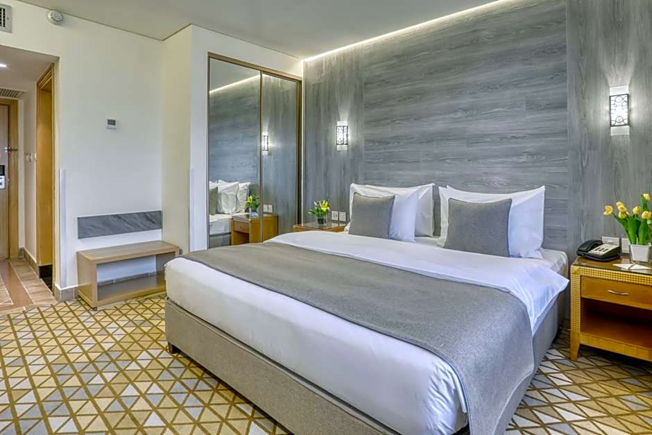 Geneva Hotel