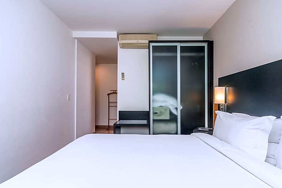 Paraiso Suites by Charlie
