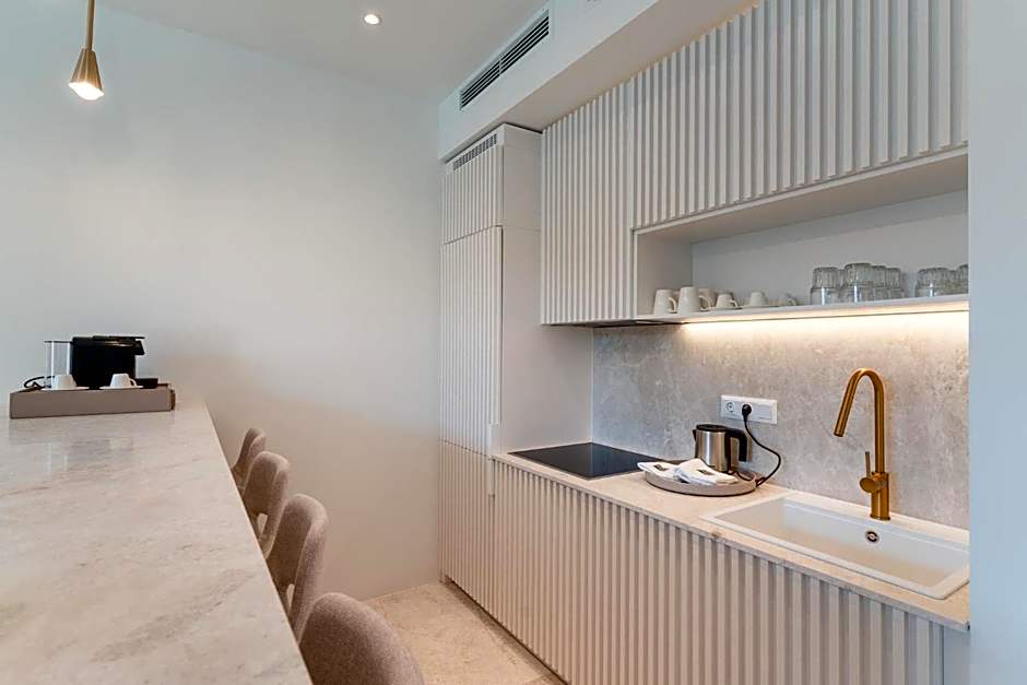 Gialova Hills 8 - Luxury Apartments with Pool