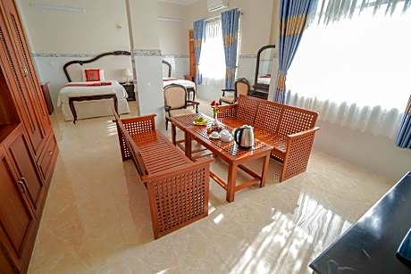 Deluxe Twin Room Type A