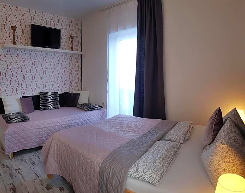 LA Boutique House