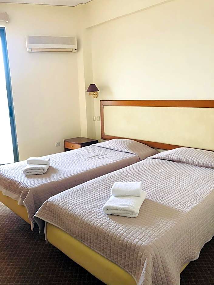 Photo 1 of 9 of Single Room