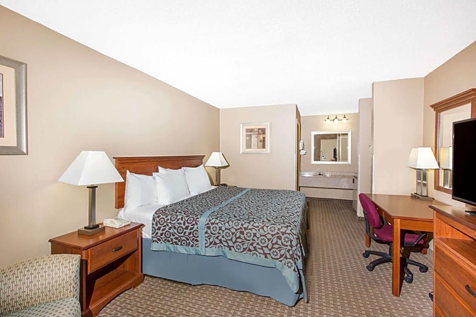 Days Inn by Wyndham Ripley