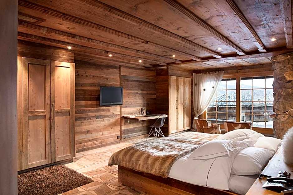 Hostellerie du Pas de l'Ours "Relais et Châteaux"