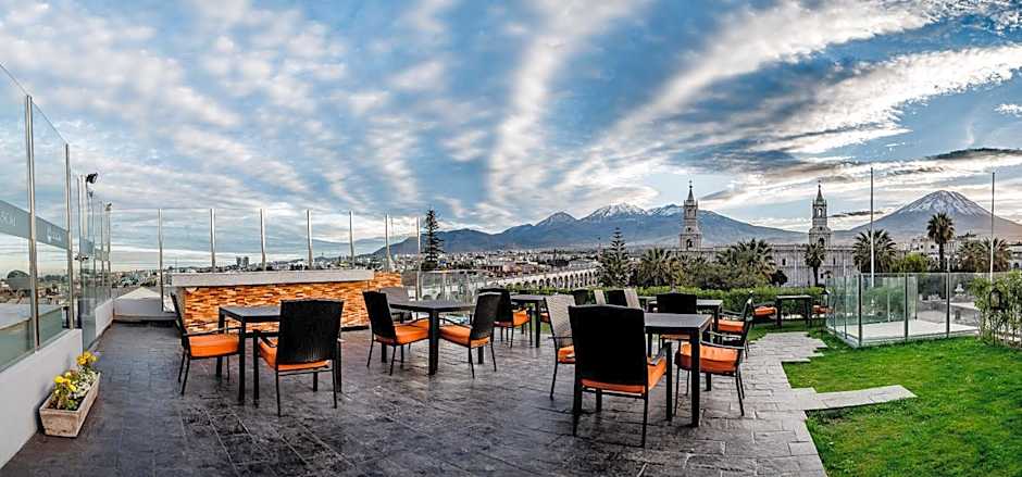Katari Hotel at Plaza de Armas