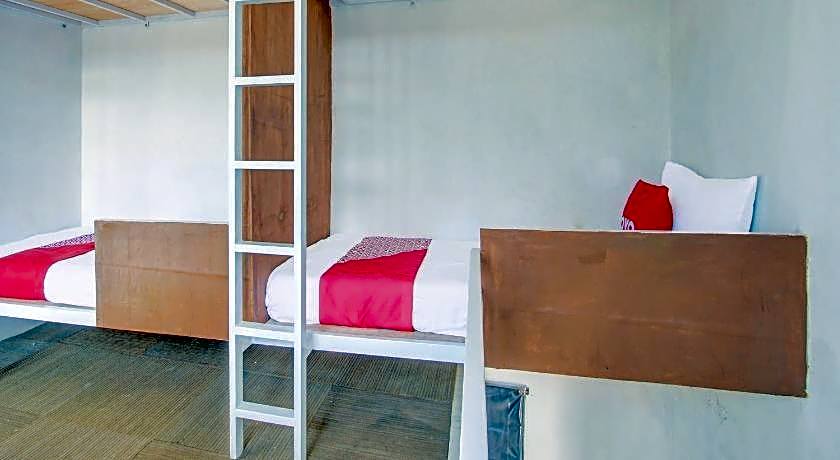 Hotel O Wonosobo Bunkbed