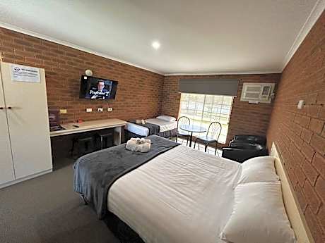 Balranald Colony Inn Motel