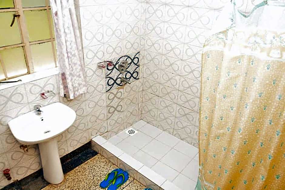 MAKERERE UNIVERSITY GUEST HOUSE