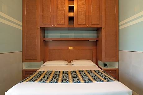Double or Twin Room with access to the Beach