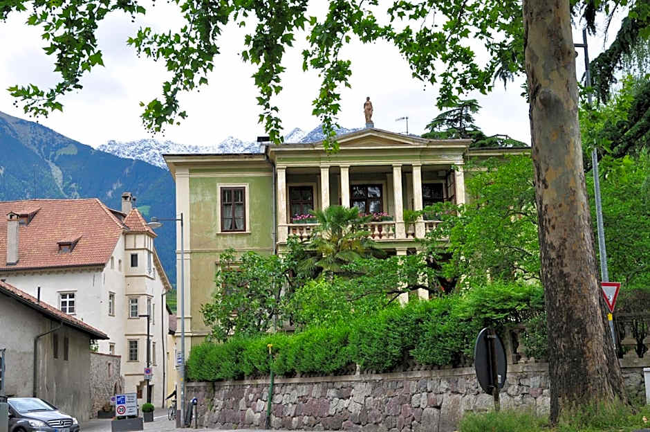 Apartments Villa Majense