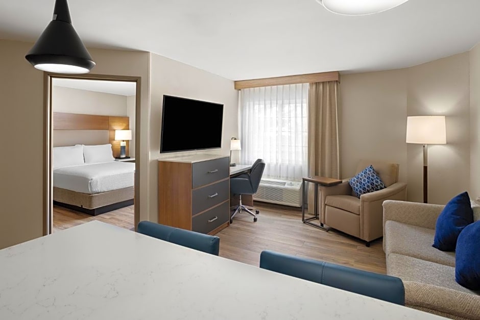 Candlewood Suites Richmond - South by IHG