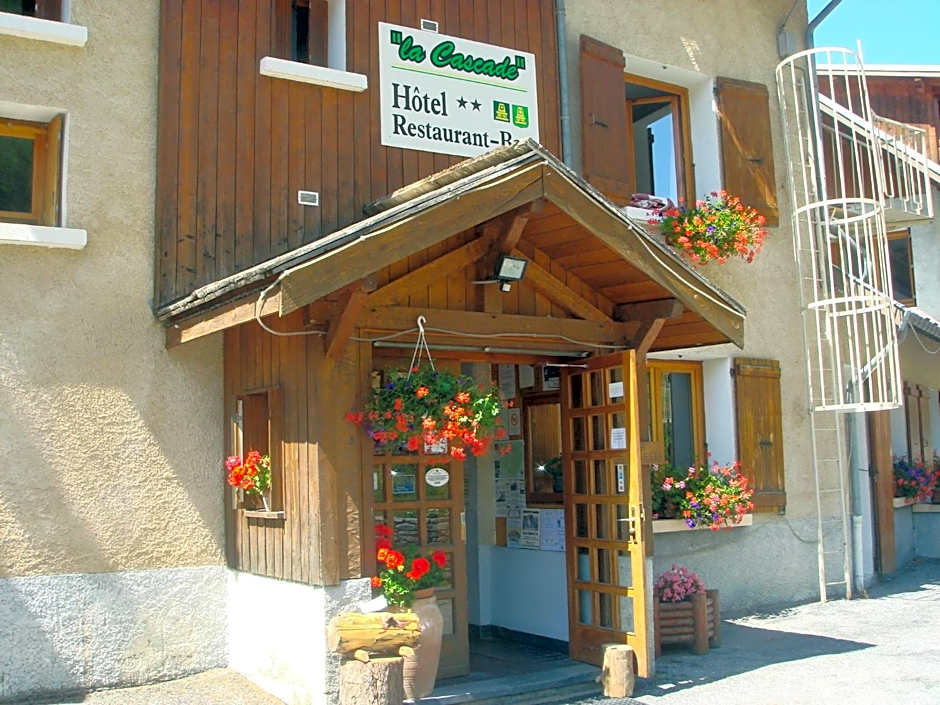 Logis Hôtel Spa la Cascade