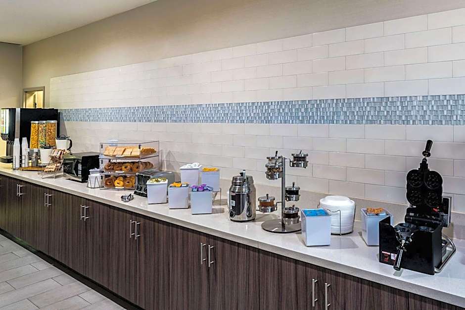 La Quinta Inn & Suites by Wyndham Houston Cypress
