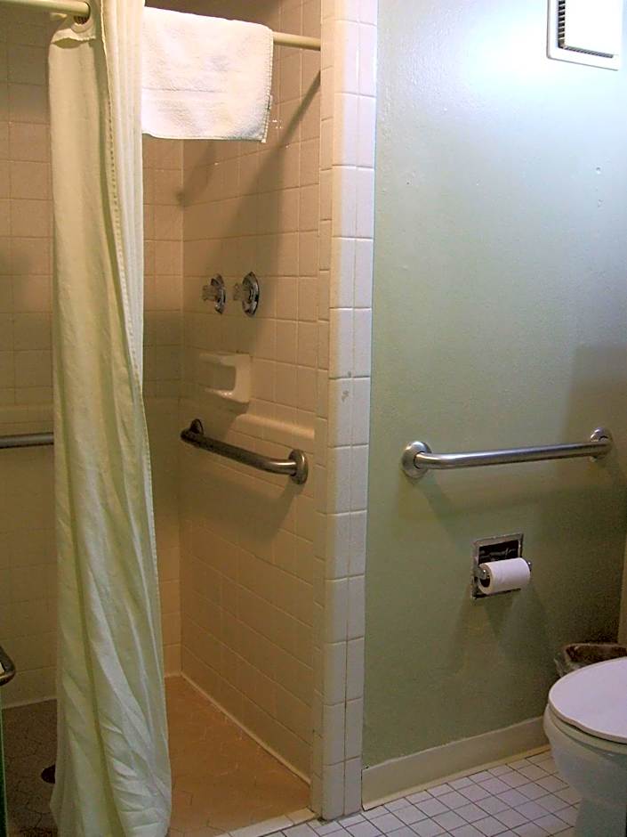 Super 8 by Wyndham Monticello AR