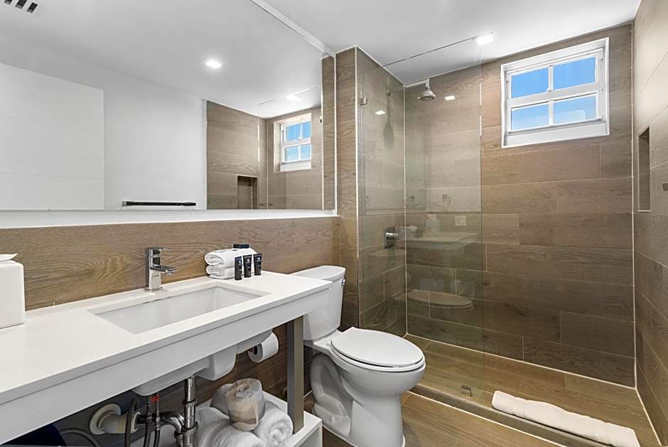 Fortune House Hotel Suites