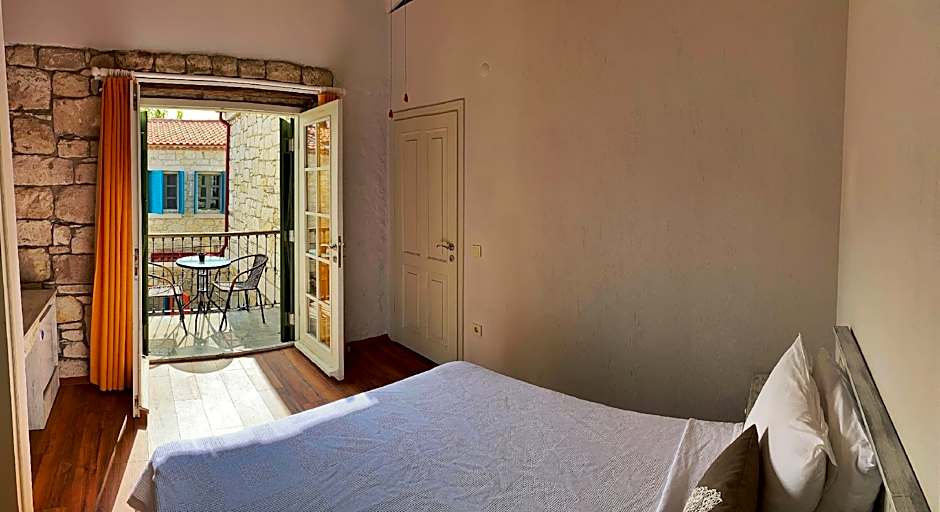 Oberj d'Azur Alacatı