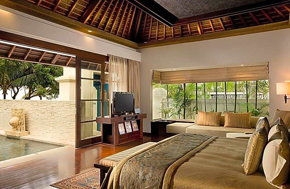 The Royal Santrian Luxury Beach Villas