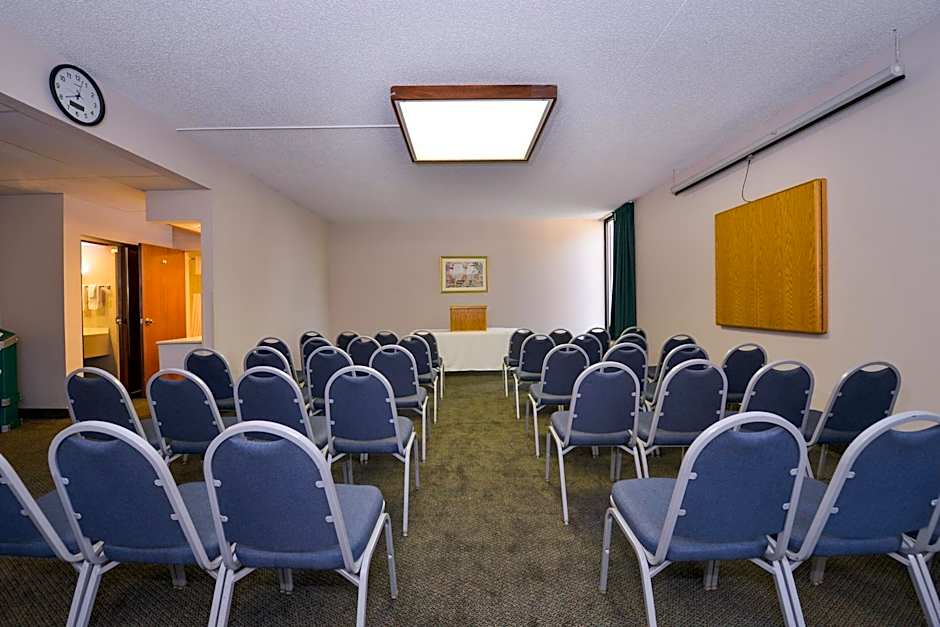 Greenstay Hotel And Suites