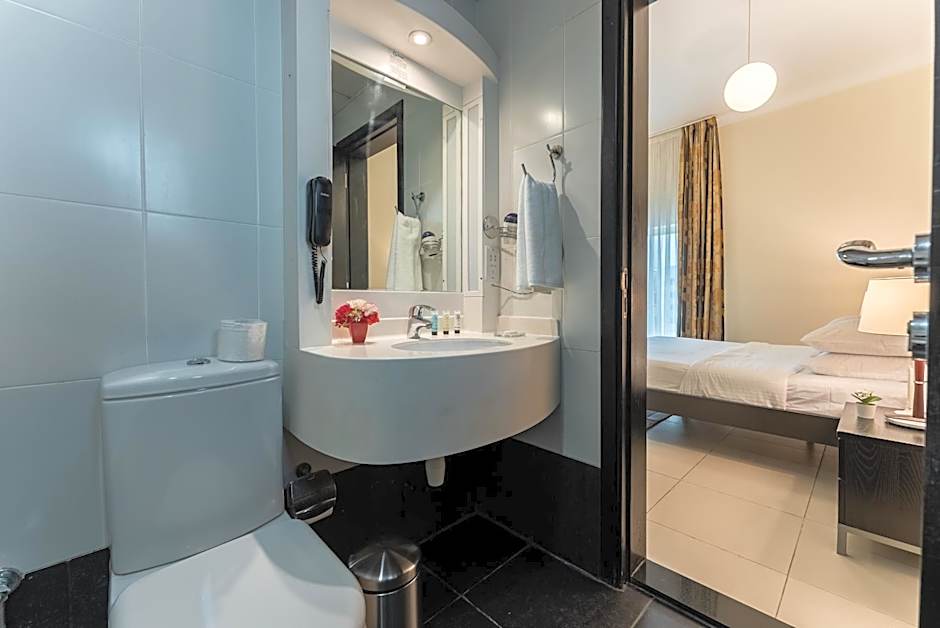 Gulf Oasis Hotel Apartments Fz LLC