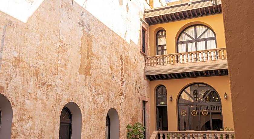 Hotel Plaza D Armas