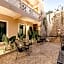 Hotel Colonial Zaci by GuruHotel