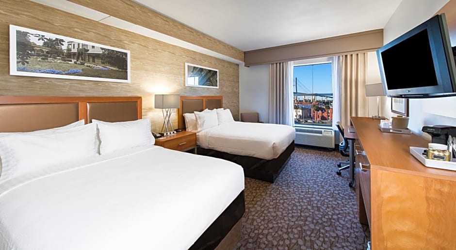 Holiday Inn Savannah Historic District, an IHG Hotel