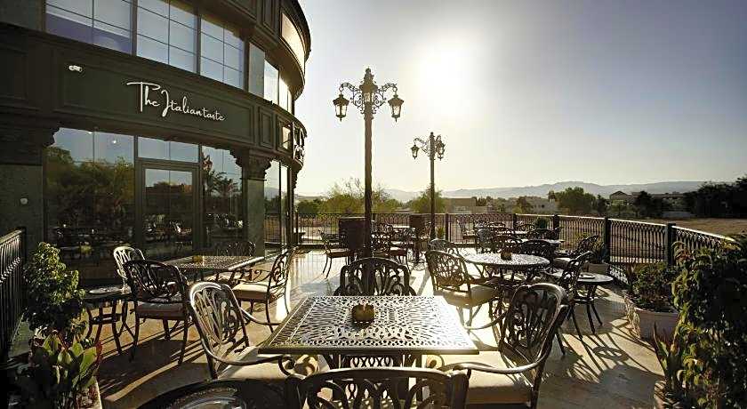 Bratus Hotel