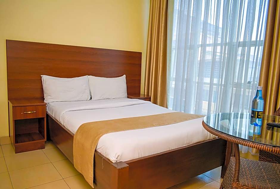 Delfirm Hotel