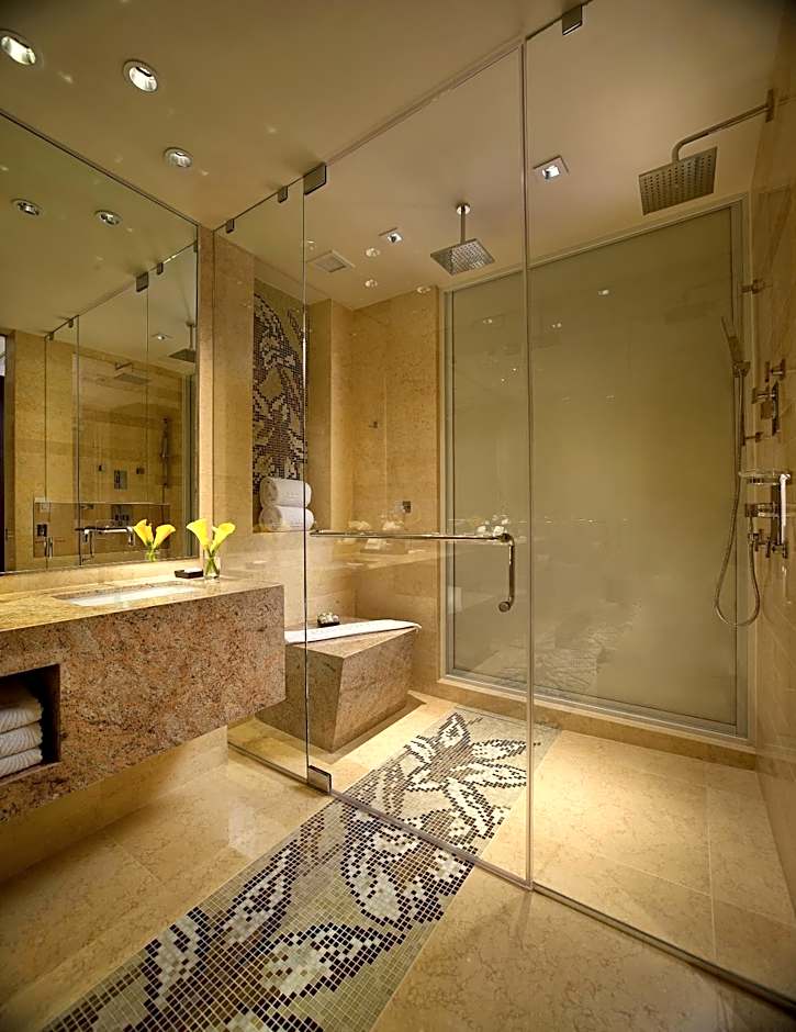 EB Hotel Miami Airport