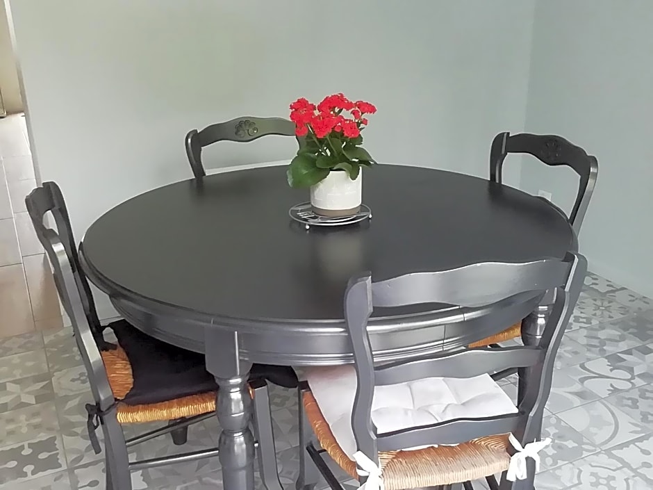 Chambres d'hôtes cosy avec salle de bain privative - Wifi - cuisine partagée - Parking gratuit