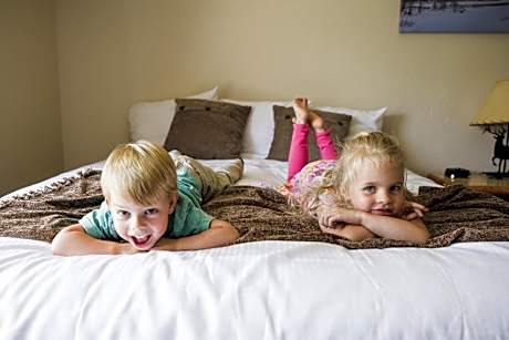 Deluxe Double Room with Mountain View