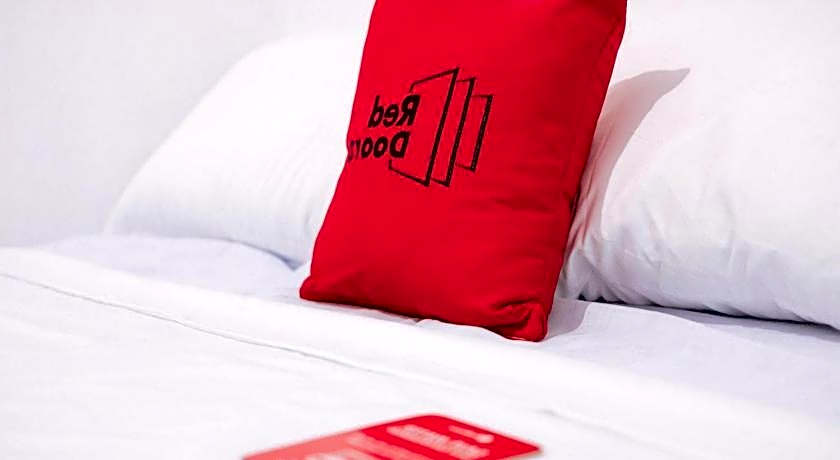 RedDoorz near Lampung Walk 2