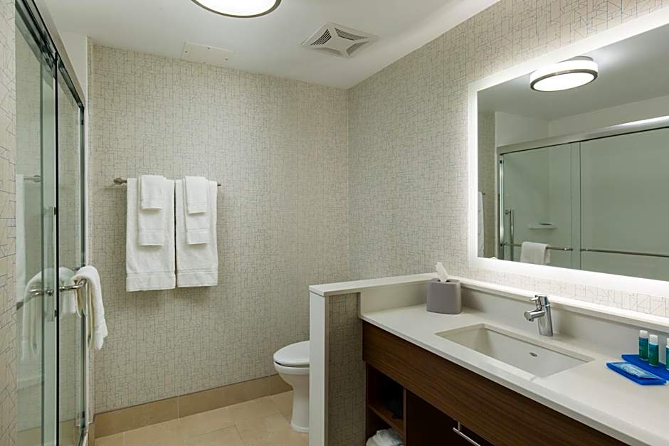 Holiday Inn Express Visalia - Sequoia Gateway Area By IHG