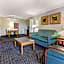 La Quinta Inn & Suites by Wyndham Tampa Bay Pinellas Park Clearw