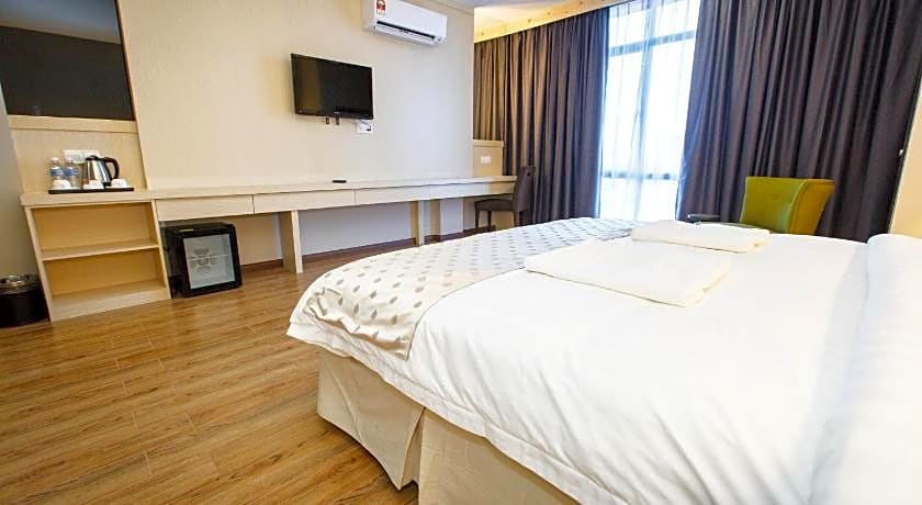 Lintas Platinum Hotel