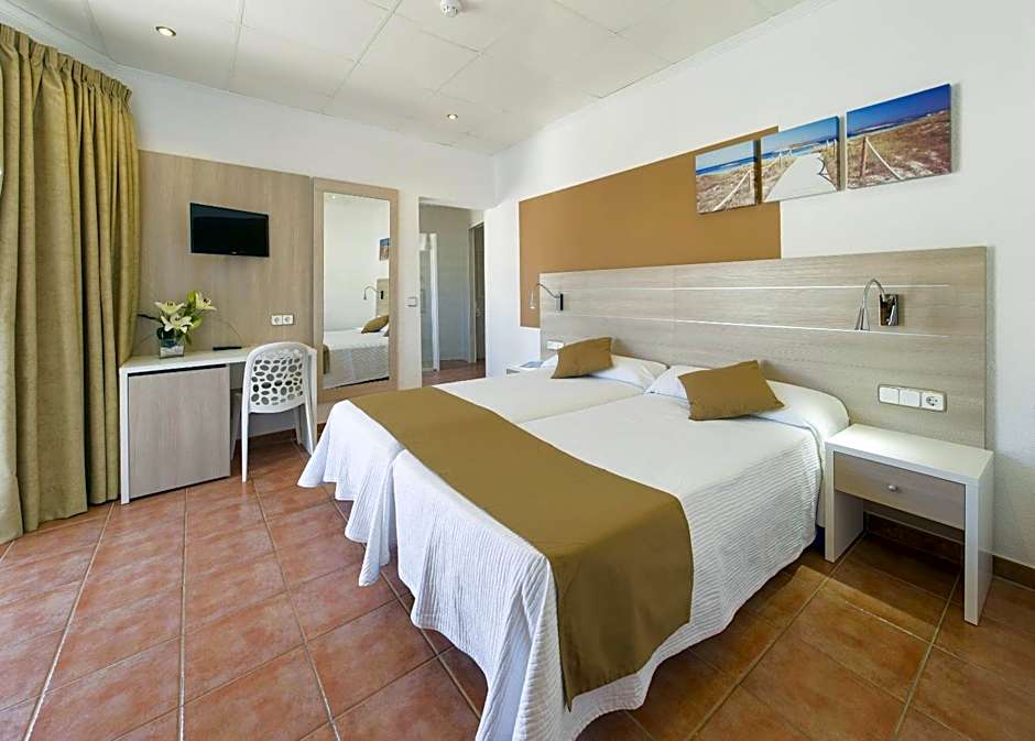 Hostal Adelino