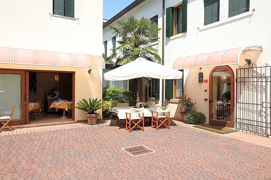 Hotel Cris