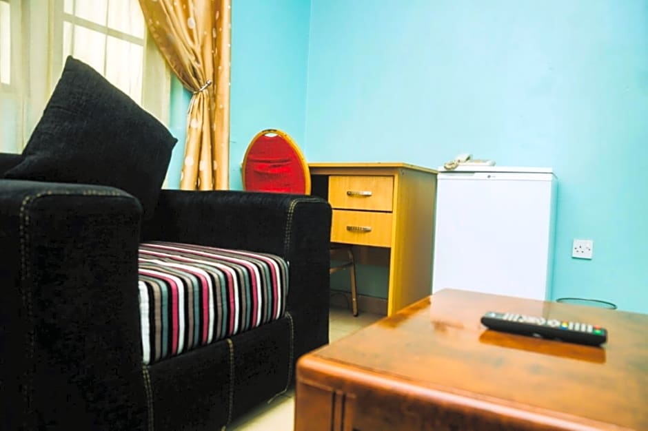 De Lawrence Court & Suites