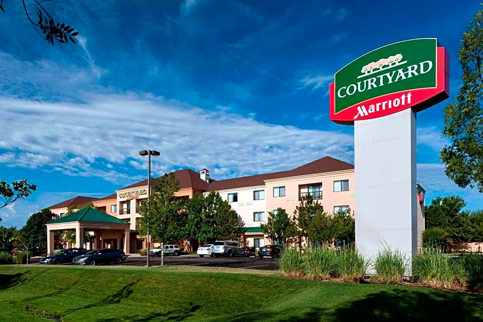 Courtyard by Marriott Wichita East