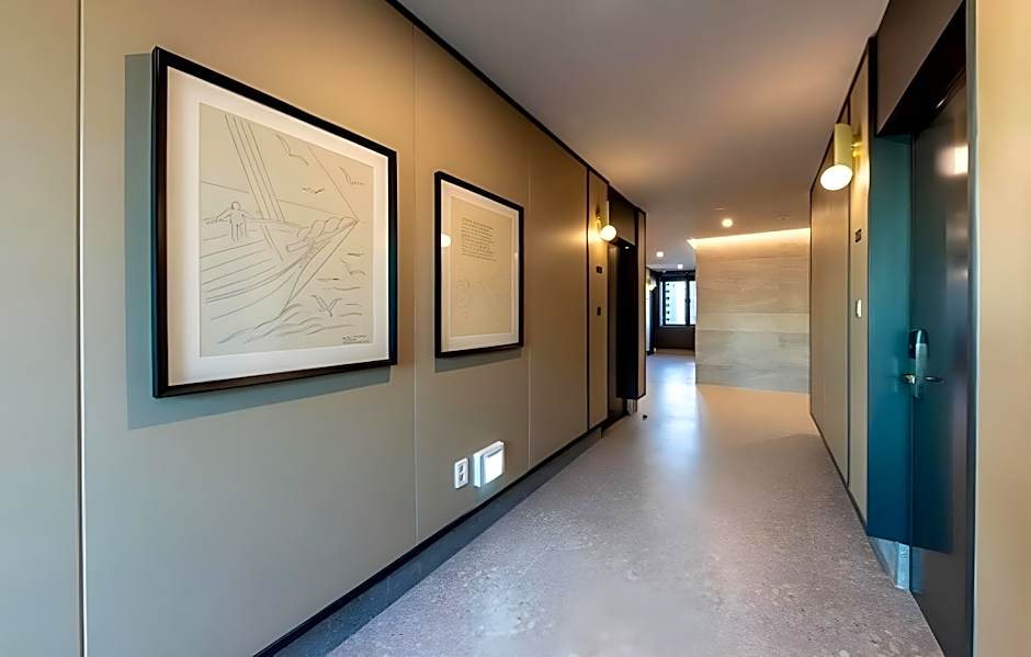 Gupo Brown-Dot Hotel