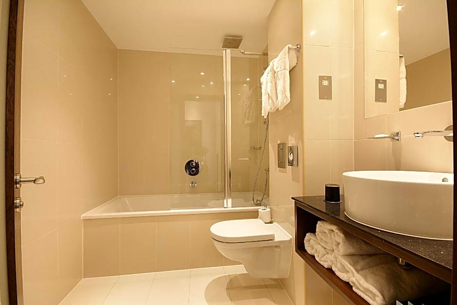 Park Grand Paddington Court