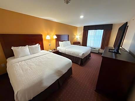 Two Queen Beds Kitchenette Suite Non-Smoking
