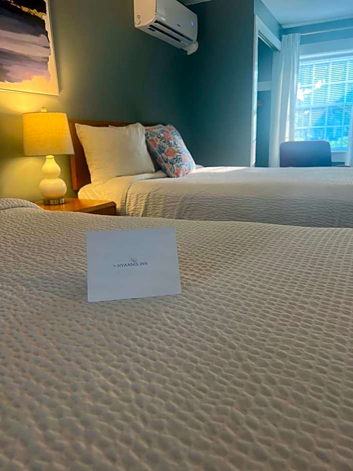 Hyannis Inn