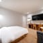 MONO HOTEL