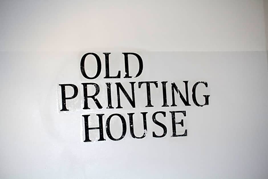 OLD PRINTING HOUSE - Modern I City I 2 Min HBF I E-Ladesäule