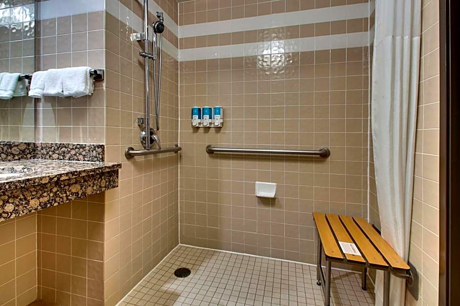 Drury Inn & Suites Albuquerque