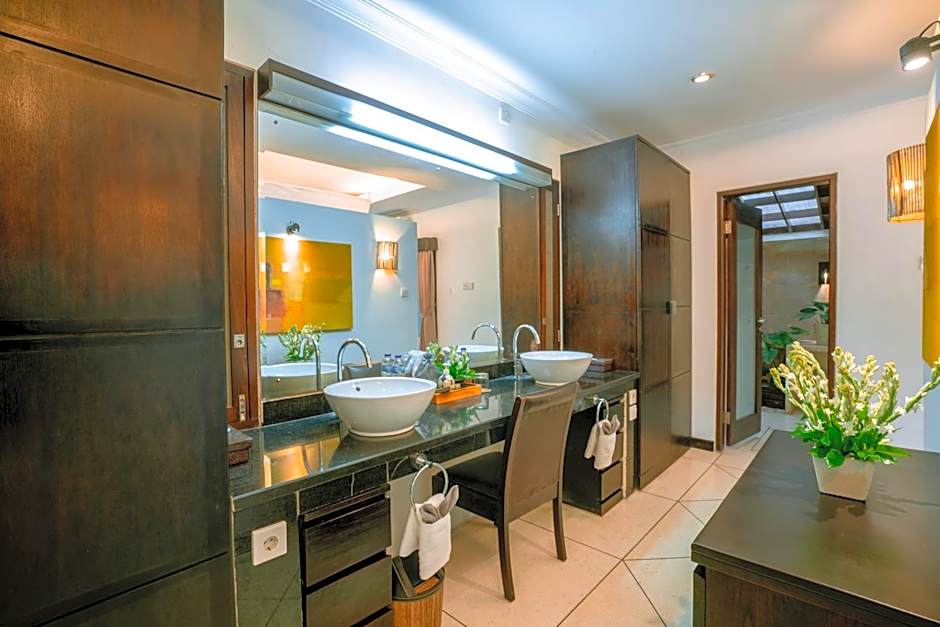 The Maya Seminyak Villas