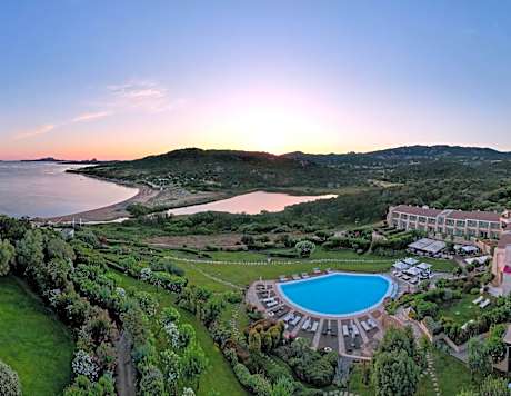 L'Ea Bianca Luxury Resort