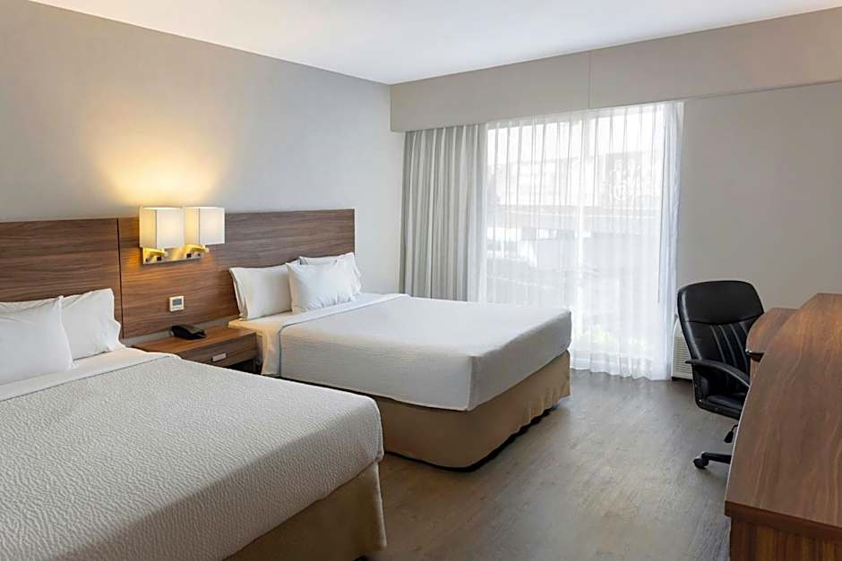 Courtyard by Marriott Puebla Las Animas